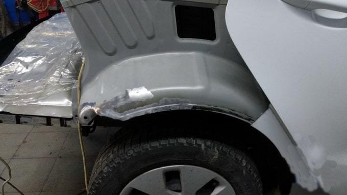 Фото Kia Rio во время кузовного ремонта Автосервис Профи