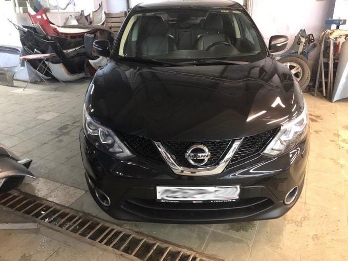 Nissan Qashqai фото спереди после ремонта кузова в АвтосерисПрофиNissan Qashqai фото спереди после ремонта кузова в АвтосерисПрофи